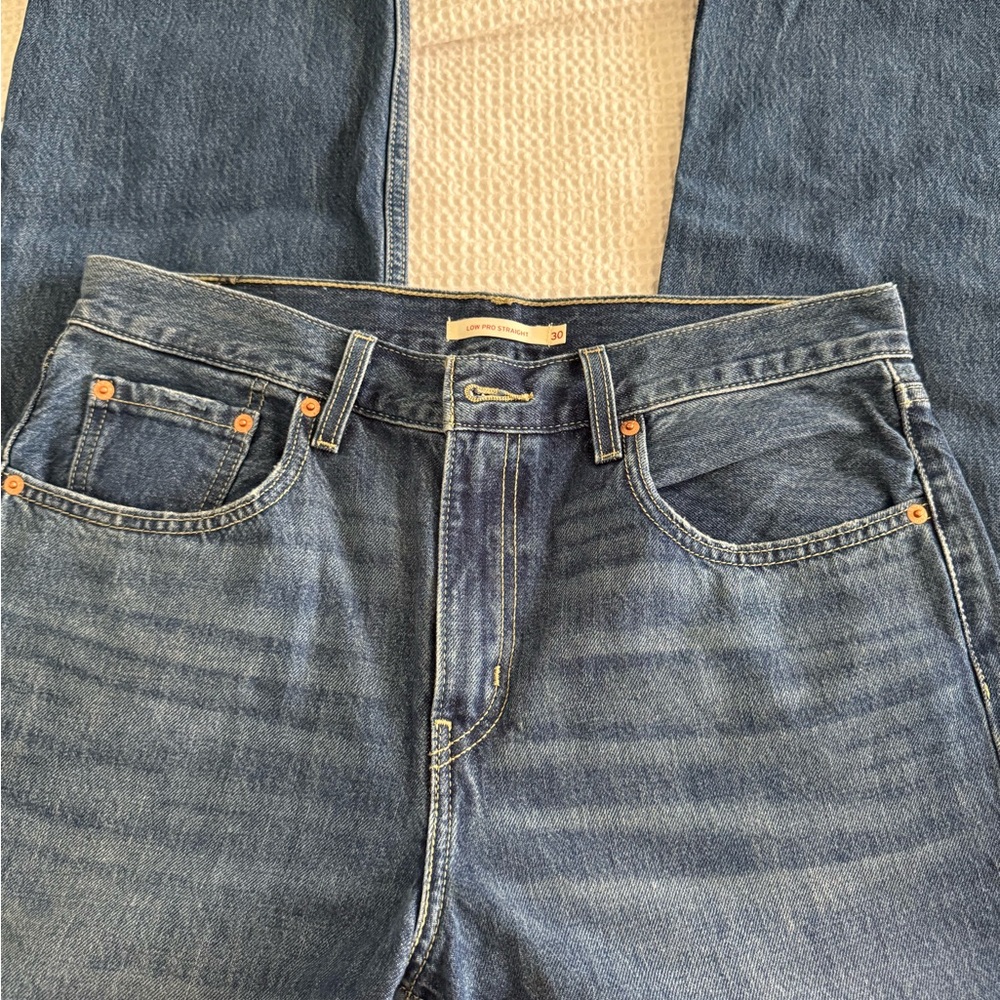 Levi’s Woman’s Low Pro Jeans